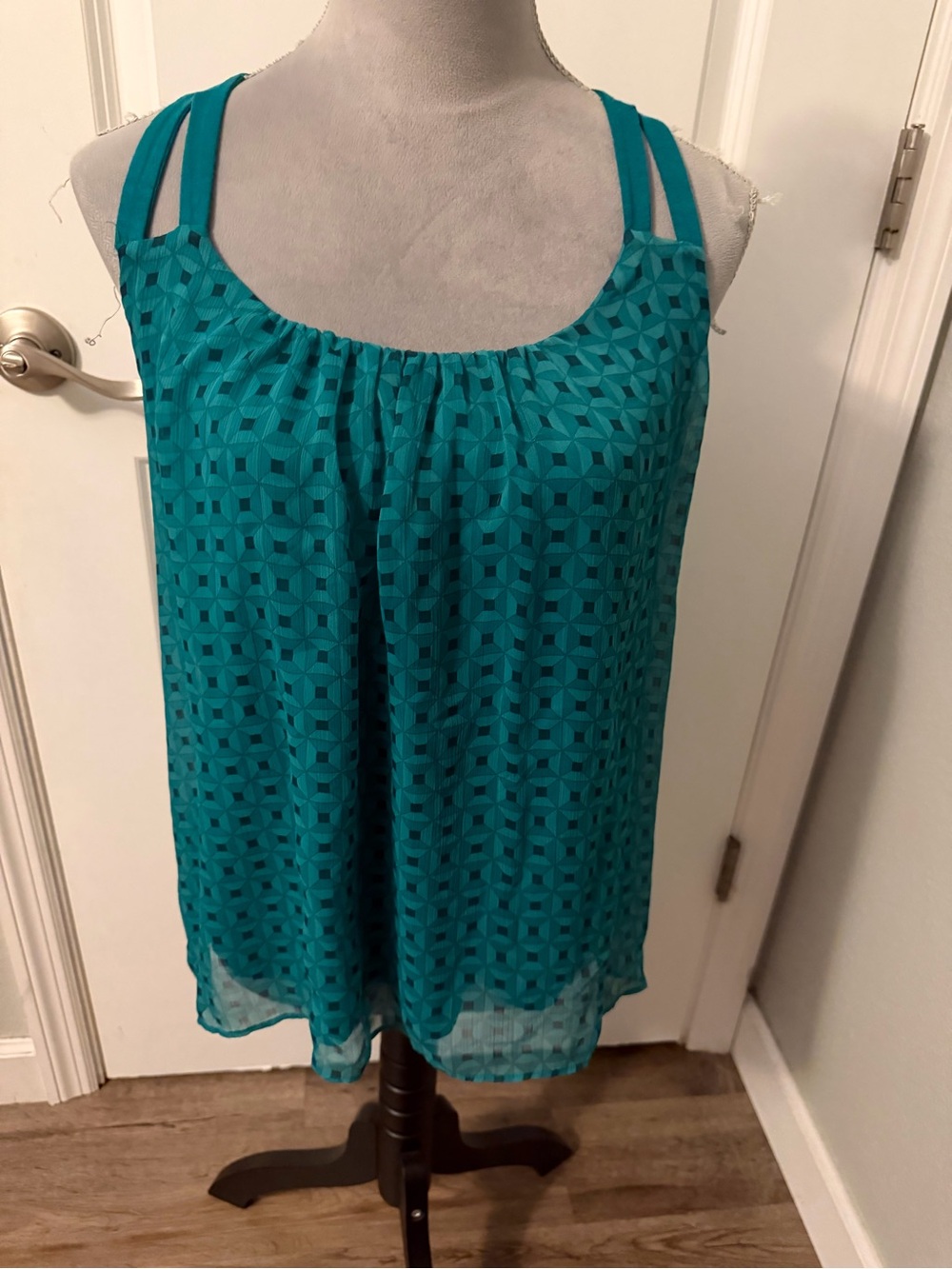 New York & Company Teal Geometric Double-Strap Camisole, Sz XL